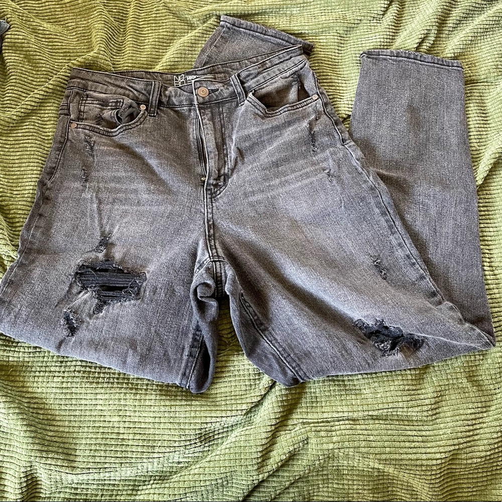 High waist, distressed black jeans
